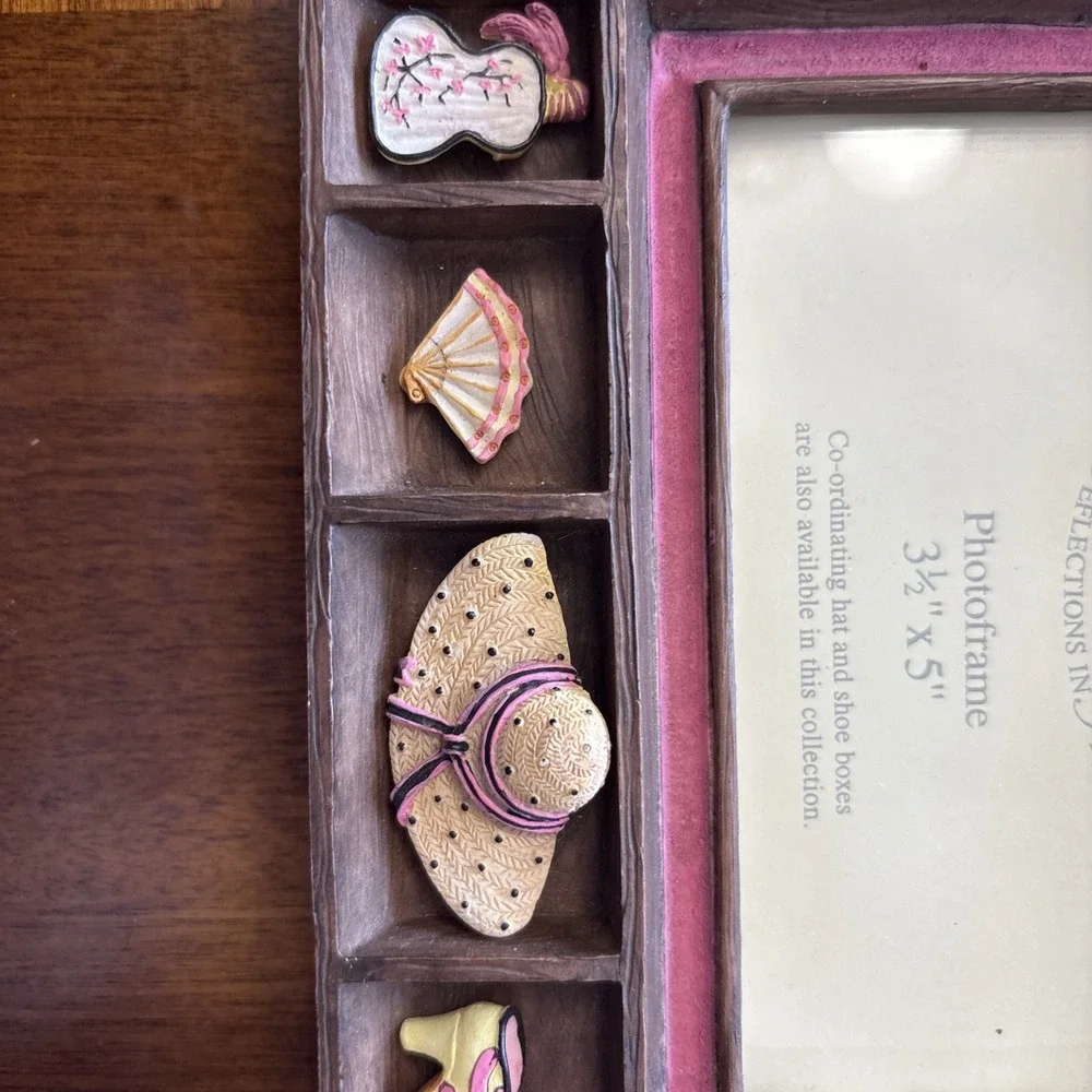 Willow Hall 3D Resin Photo Frame Reflections in Time Shoes, Hats‎ & Accessories